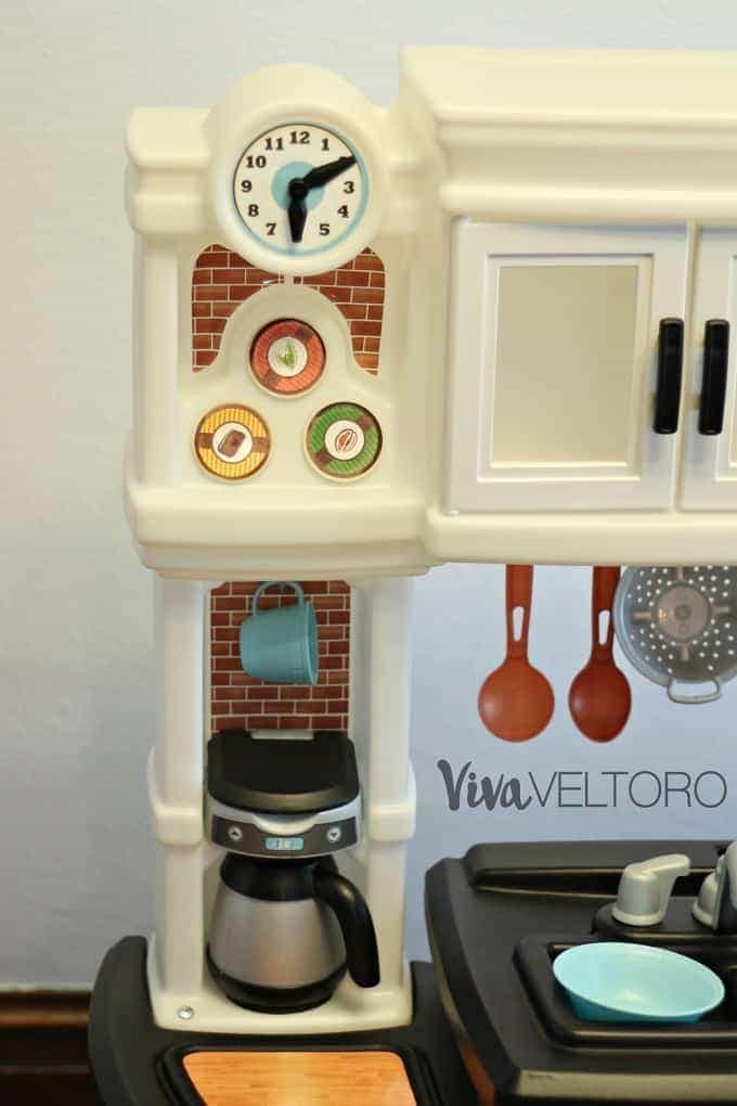 Interactive Play With The Step2 Great Gourmet Kitchen Set Viva Veltoro