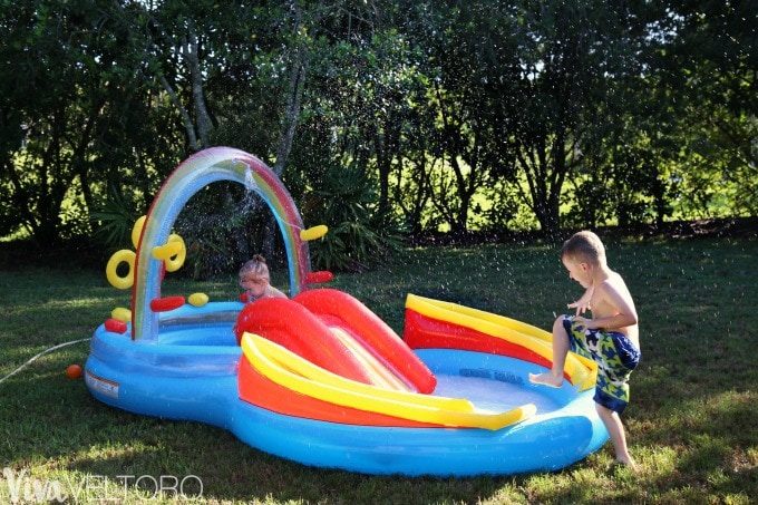 outdoor kid bath