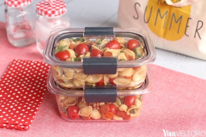 brilliance salad and snack containers