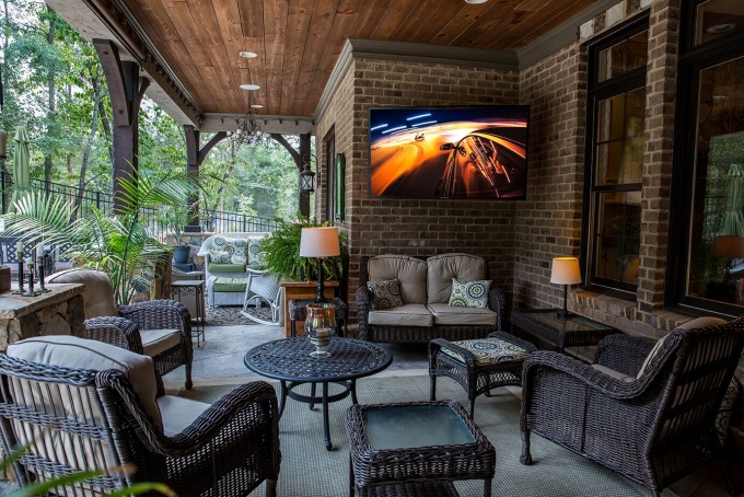 awesome patio with tv