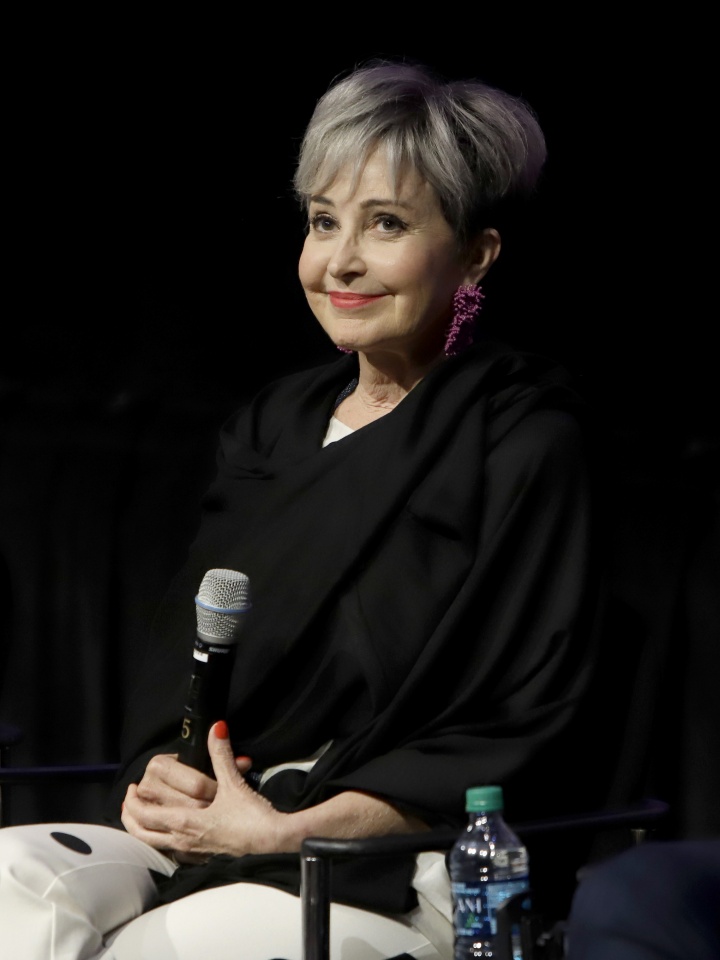 Annie Potts