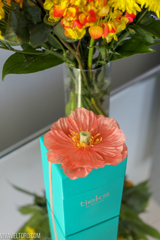 peach poppy box flower